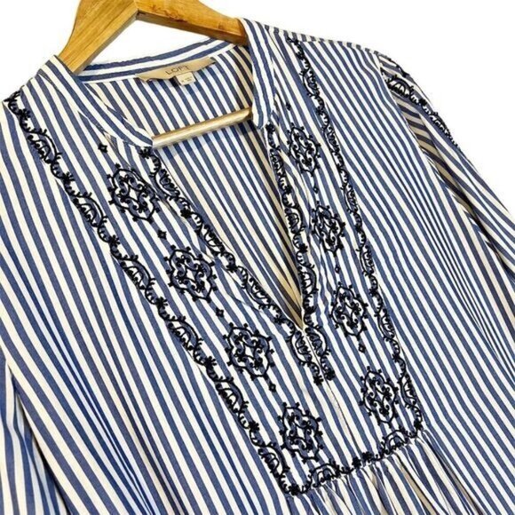 Ann Taylor LOFT Blue White Striped Embroidered Popover Blouse M Coastal Preppy - Picture 6 of 6